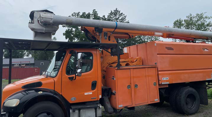 2011 Freightliner M2 Bucket Truck