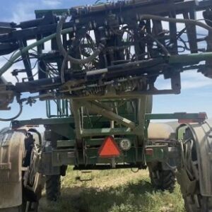2011 John Deere 4930 Sprayer (MT)