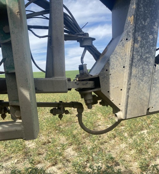 2011 John Deere 4930 Sprayer (MT) - Image 14