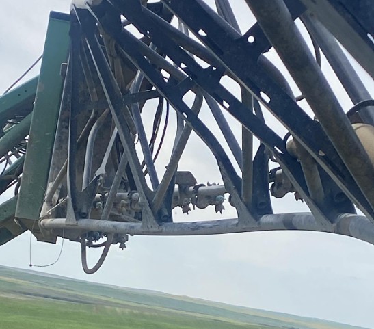 2011 John Deere 4930 Sprayer (MT) - Image 6
