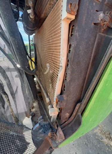 2011 John Deere 4930 Sprayer (WI) - Image 13