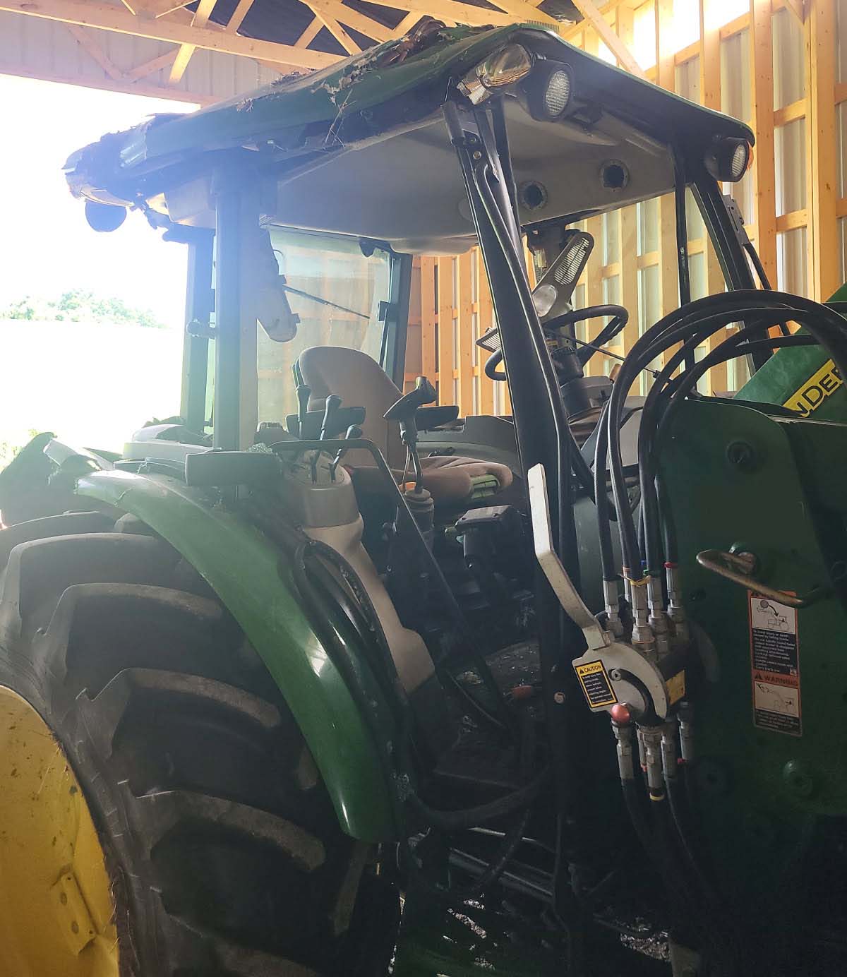 2011 John Deere 5095M Tractor - Image 2