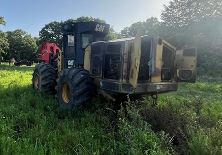 2012 Caterpillar 563 Fellerbuncher - Image 2