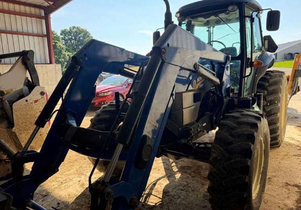 2012 New Holland TS6.125 Tractor - Image 4