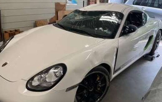2012 Porsche Cayman R - Image 4