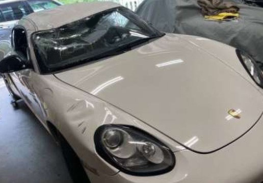 2012 Porsche Cayman R - Image 5