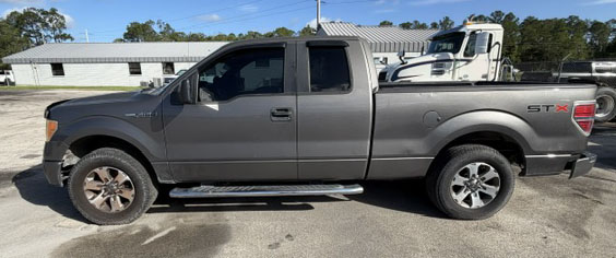 2013 Ford F-150 - Image 2