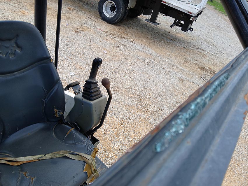 2015 Bobcat E35 Mini Excavator - Image 18