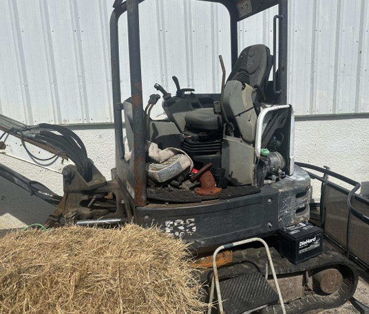 2015 Bobcat E35 Excavator - Image 2