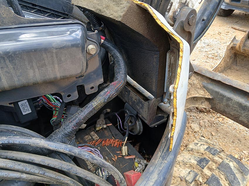 2015 Bobcat E35 Mini Excavator - Image 24