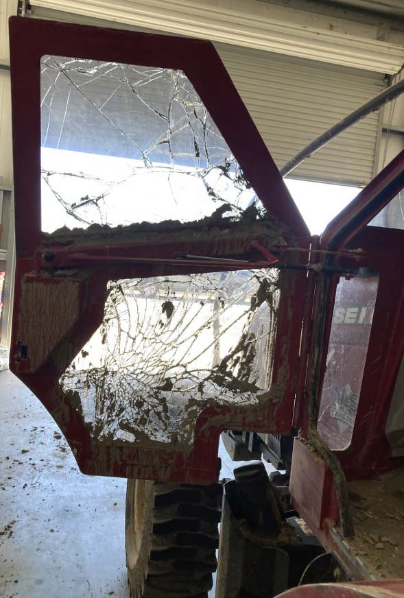 2015 Case IH Farmall 115C Tractor - Image 13