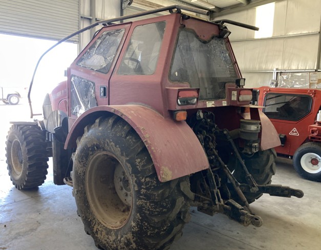 2015 Case IH Farmall 115C Tractor - Image 4