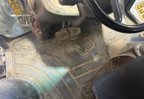 2015 JCB 3CX Backhoe - Image 11