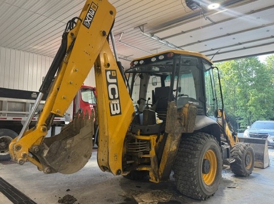 2015 JCB 3CX Backhoe - Image 3