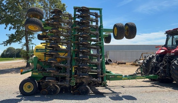 2015 John Deere 1990D Air Tool - Image 5