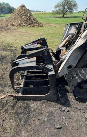 2015 John Deere 333E Skid Steer - Image 2