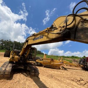 2015 Komatsu PC210LC-10 Excavator