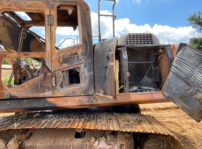 2015 Komatsu PC210LC-10 Excavator - Image 4