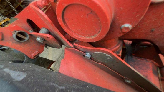 2015 Kuhn FC10030D Mower Conditioner - Image 18