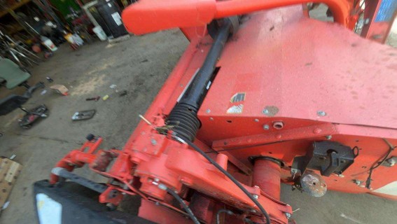 2015 Kuhn FC10030D Mower Conditioner - Image 19