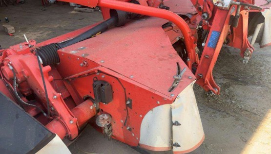 2015 Kuhn FC10030D Mower Conditioner - Image 4