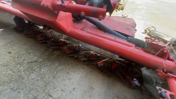 2015 Kuhn FC10030D Mower Conditioner - Image 6