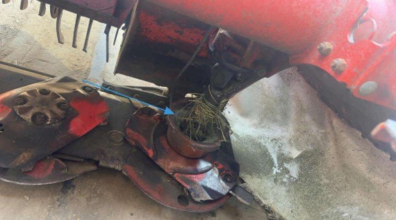 2015 Kuhn FC10030D Mower Conditioner - Image 8