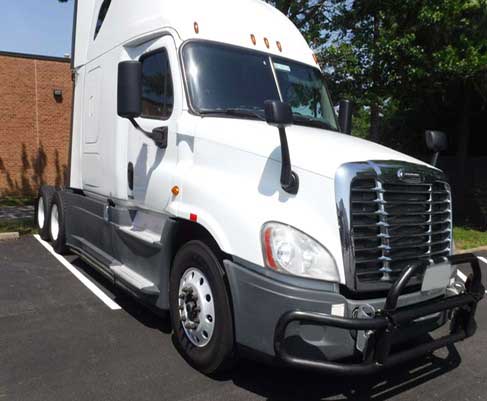 2016 Freightliner Cascadia Evolution - Image 2