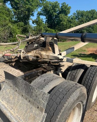2017 4T Half Round Dump Trailer - Image 21