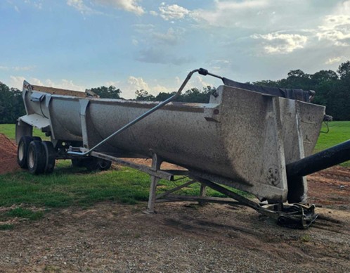 2017 4T Half Round Dump Trailer - Image 3