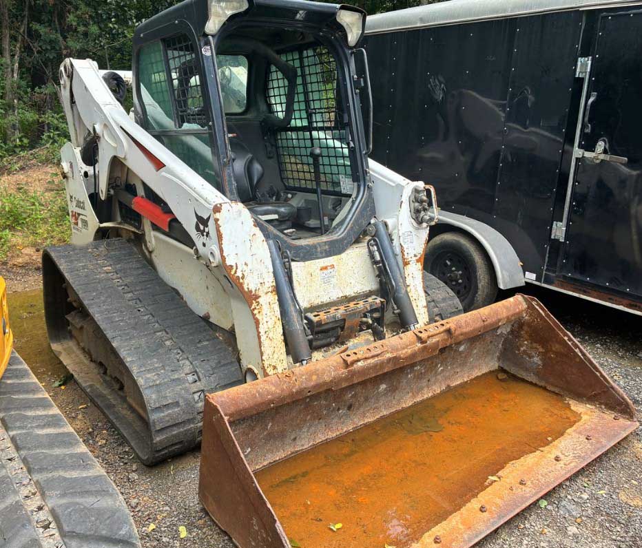 2017 Bobcat T650 Compact Track Loader - Image 3