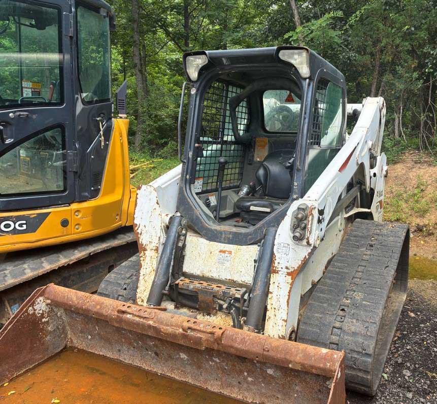 2017 Bobcat T650 Compact Track Loader - Image 4