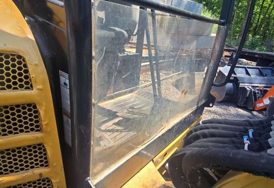 2017 Caterpillar 302.7D CR Excavator - Image 15
