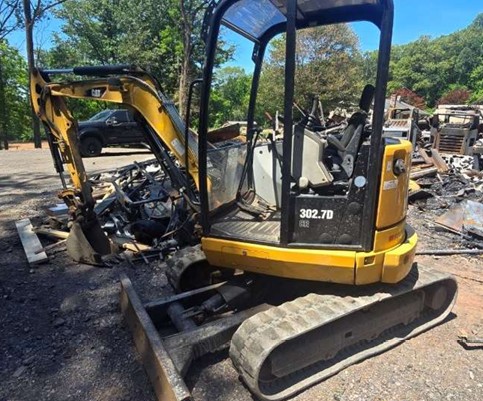 2017 Caterpillar 302.7D CR Excavator - Image 3