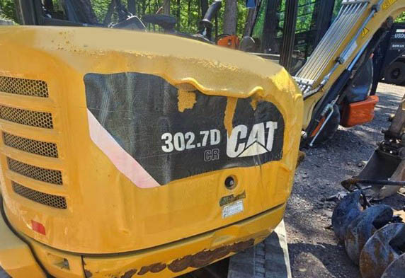 2017 Caterpillar 302.7D CR Excavator - Image 9