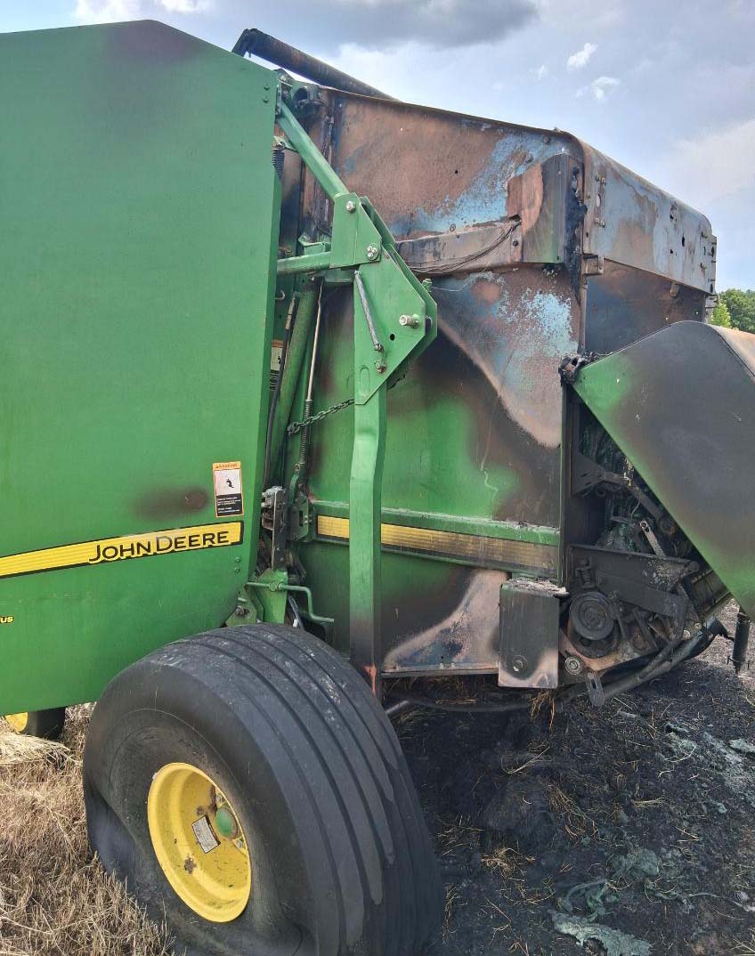 2017 John Deere 469 Round Baler - Image 4