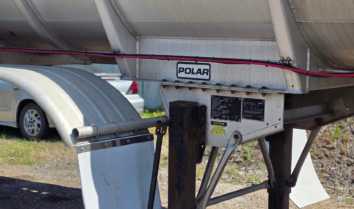 2017 Polar Trailer - Image 12
