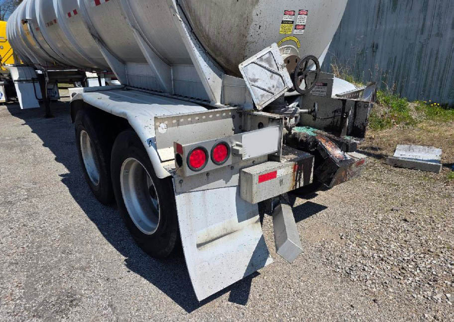 2017 Polar Trailer - Image 6