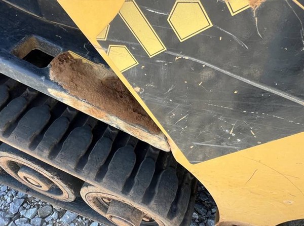 2019 ASV RT-40 Skid Steer - Image 11