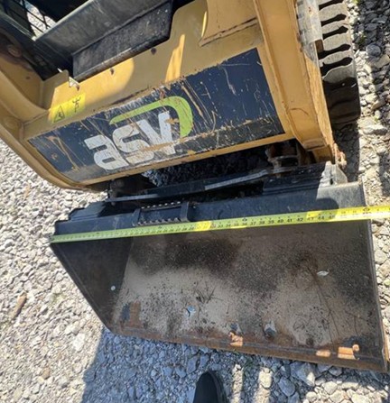 2019 ASV RT-40 Skid Steer - Image 12