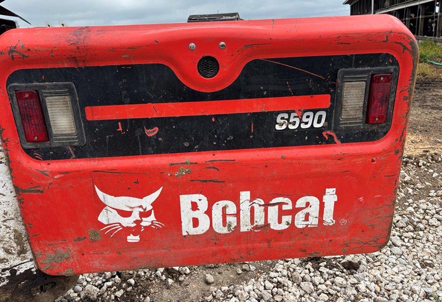 2019 Bobcat S590 Skid Steer - Image 11