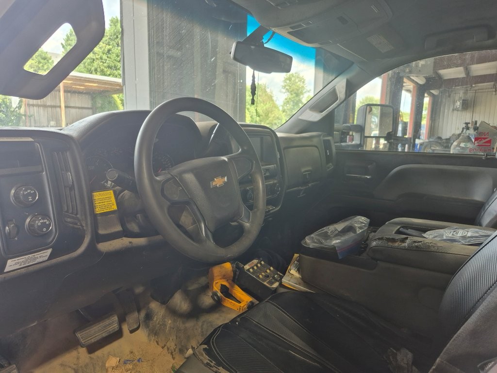 2019 Chevrolet 5500 HD - Image 18
