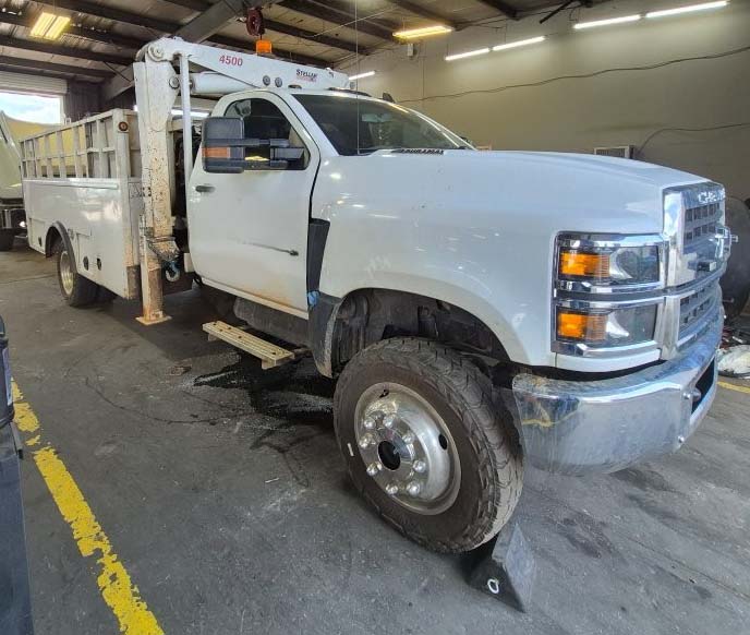 2019 Chevrolet 5500 HD - Image 2