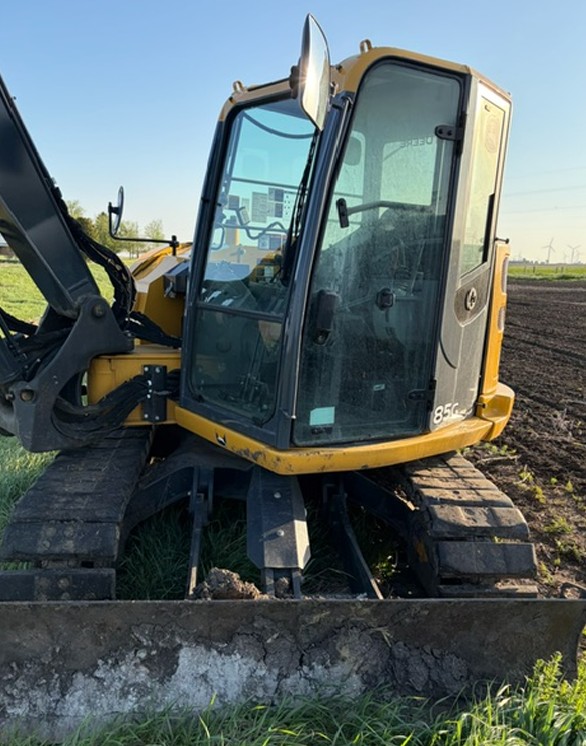 2019 John Deere 85G Excavator - Image 3