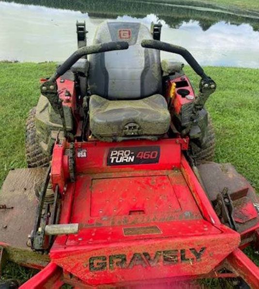 2019 Gravely Pro Turn 460 Mower - Image 2