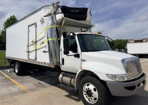 2019 International MV607 Reefer Box Truck - Image 2