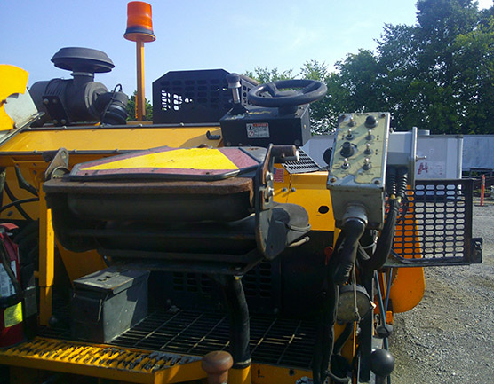2019 Lee Boy 8520 Paver - Image 10