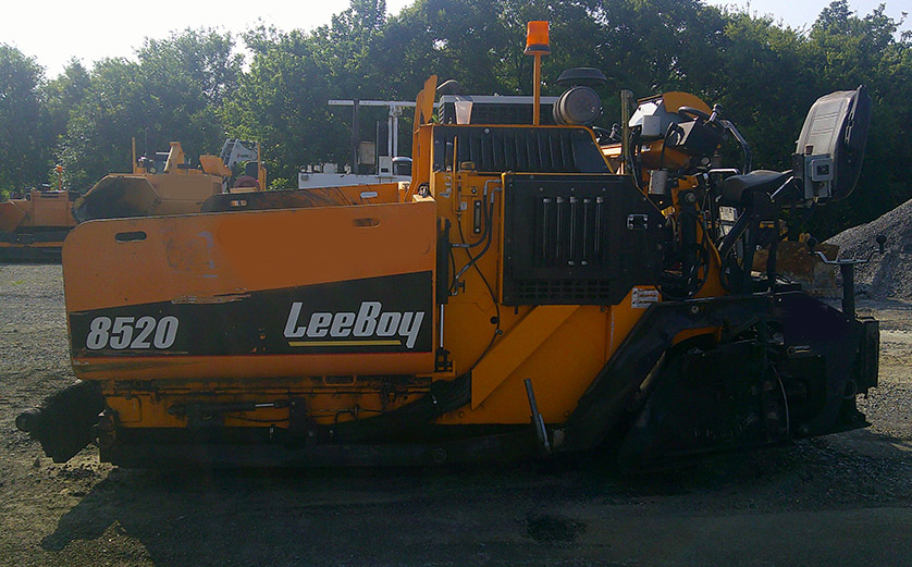 2019 Lee Boy 8520 Paver - Image 4