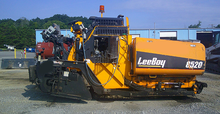 2019 Lee Boy 8520 Paver - Image 9