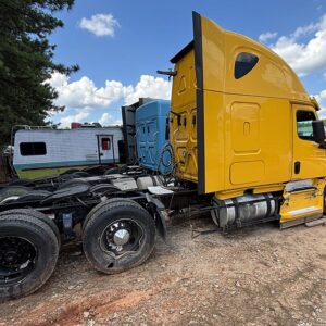 2020 Freightliner Cascadia 126
